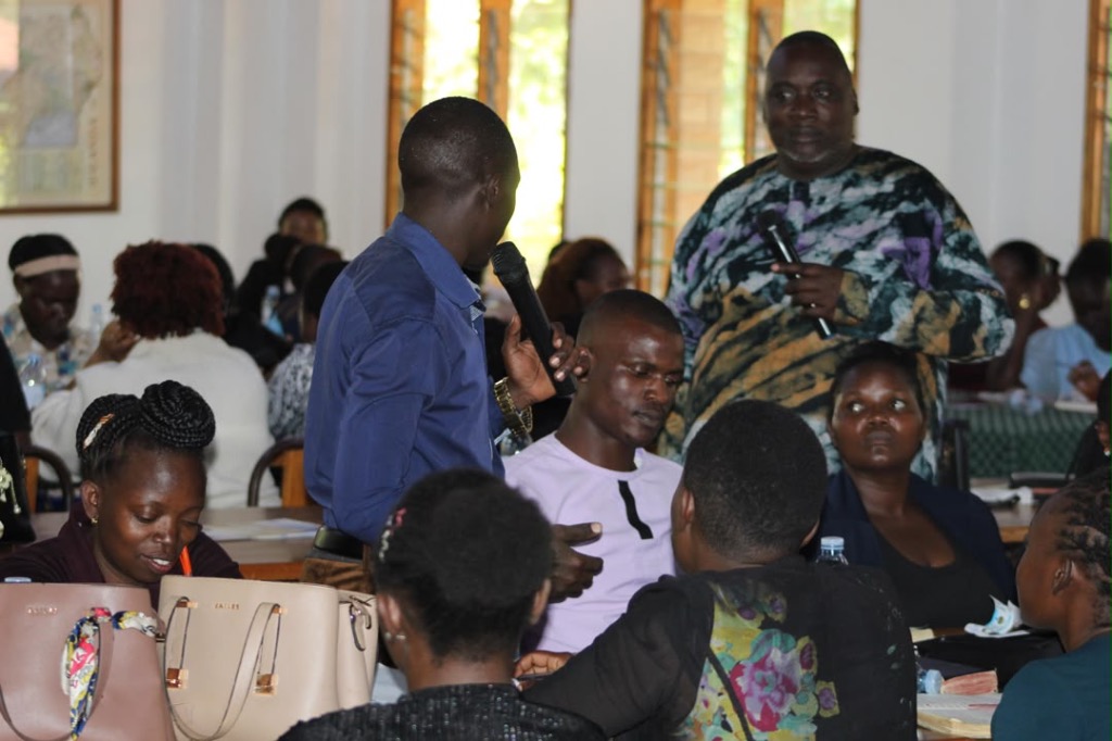 Teacher training and collaborative discussion